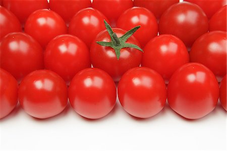 Cherry tomatoes Stock Photo - Premium Royalty-Free, Code: 622-06842426