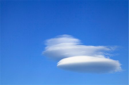 simsearch:622-06809747,k - Blue sky with clouds Fotografie stock - Premium Royalty-Free, Codice: 622-06842568