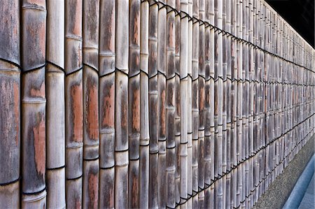 simsearch:622-06900680,k - Bamboo fence Stock Photo - Premium Royalty-Free, Code: 622-06900677