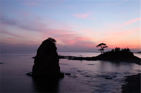 simsearch:622-08949181,k - Sea at sunset, Kanagawa Prefecture Stock Photo - Premium Royalty-Free, Code: 622-07108356
