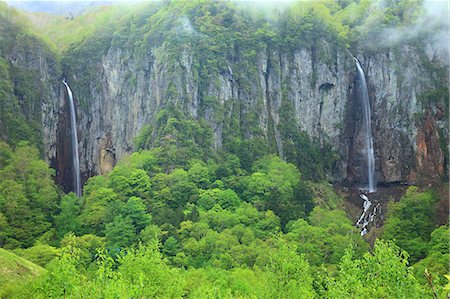 falling nature - Yonago falls, Nagano Prefecture Stock Photo - Premium Royalty-Free, Code: 622-07108399