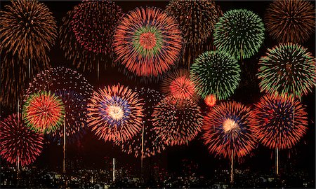 simsearch:859-09018881,k - Fireworks Foto de stock - Sin royalties Premium, Código: 622-07117671