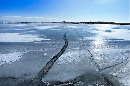 sea ice - Sunrise at Betsukai harbor, Hokkaido Foto de stock - Sin royalties Premium, Código: 622-07117713