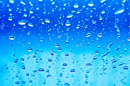 simsearch:622-07118095,k - Raindrops on glass Stock Photo - Premium Royalty-Free, Code: 622-07118104