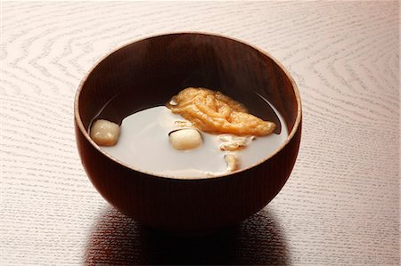 steam asian soup - Adzuki bean soup Stock Photo - Premium Royalty-Free, Code: 622-07519326