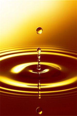 Water droplets Photographie de stock - Premium Libres de Droits, Code: 622-07519539