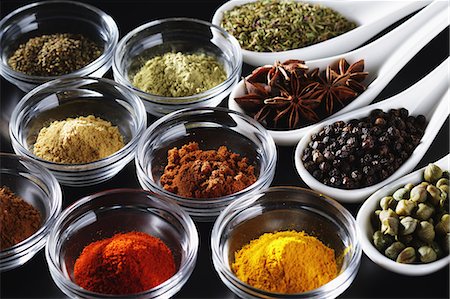 simsearch:622-06842405,k - Assorted spices Stock Photo - Premium Royalty-Free, Code: 622-08007198