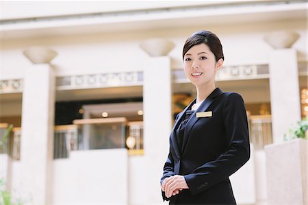 Japanese female hotel concierge Stock Photo - Premium Royalty-Free, Code: 622-08007245