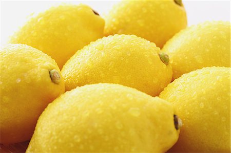 simsearch:622-07519502,k - Fresh Lemons Stockbilder - Premium RF Lizenzfrei, Bildnummer: 622-08065166