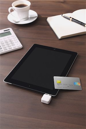 Cashless payment devices Stock Photo - Premium Royalty-Free, Code: 622-08122903