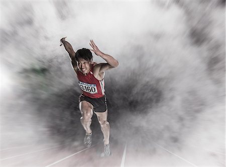simsearch:622-08355732,k - Japanese male athlete running Stock Photo - Premium Royalty-Free, Code: 622-08355524