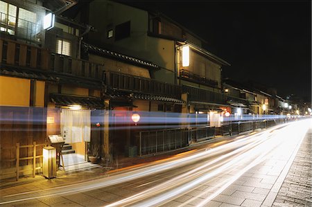 Kyoto street at night, Kyoto, Japan Stock Photo - Premium Royalty-Free, Code: 622-08578931