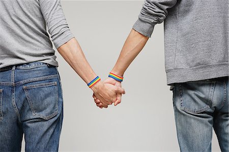 rubber bands - Male couple holding hands Stock Photo - Premium Royalty-Free, Code: 622-08657747