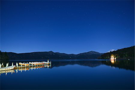 View of Mount Fuji from Lake Ashi at night, Hakone, Japan Stock Photo - Premium Royalty-Free, Code: 622-08657842