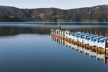 Lake Ashi in the Winter morning, Hakone, Japan Foto de stock - Sin royalties Premium, Código: 622-08657843