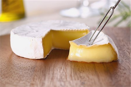 Camembert cheese Stockbilder - Premium RF Lizenzfrei, Bildnummer: 622-08839847