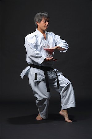 simsearch:622-08657807,k - Japanese karate master training Stock Photo - Premium Royalty-Free, Code: 622-08839880
