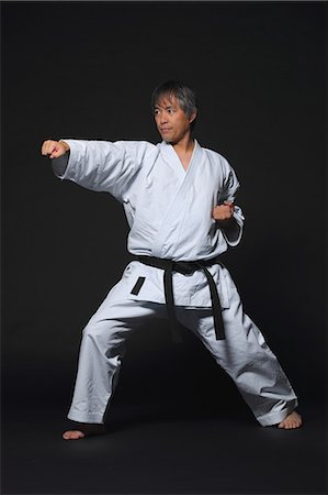 simsearch:622-08657816,k - Japanese karate master training Stockbilder - Premium RF Lizenzfrei, Bildnummer: 622-08839893