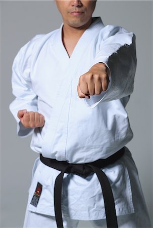 simsearch:622-08839944,k - Japanese karate master training Foto de stock - Sin royalties Premium, Código: 622-08839914