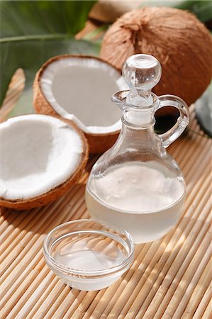 simsearch:622-07743615,k - Coconut Oil Stock Photo - Premium Royalty-Free, Code: 622-08949201