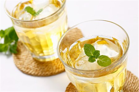 Herbal tea Stockbilder - Premium RF Lizenzfrei, Bildnummer: 622-08949213