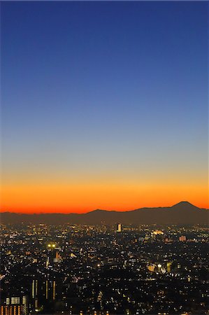simsearch:400-06330815,k - Tokyo cityscape at sunset Stock Photo - Premium Royalty-Free, Code: 622-08949256