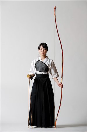 simsearch:859-09018730,k - Japanese traditional archery athlete against white background Stock Photo - Premium Royalty-Free, Code: 622-09014506