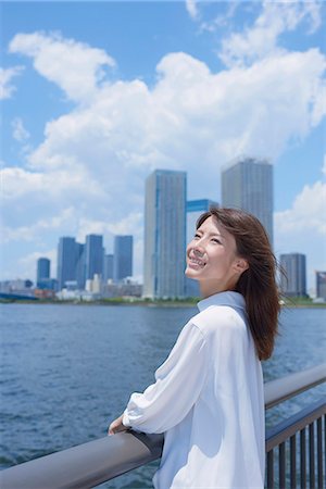 simsearch:622-09014015,k - Portrait of young Japanese woman downtown Tokyo, Japan Stock Photo - Premium Royalty-Free, Code: 622-09013988