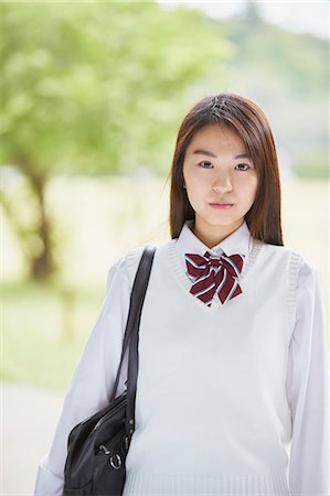 pic japanese young girls 18 - Cute Japanese high school student in a city park Stock Photo - Premium Royalty-Free, Code: 622-09138590