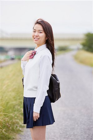 pic japanese young girls 18 - Cute Japanese high school student in a city park Stock Photo - Premium Royalty-Free, Code: 622-09138607