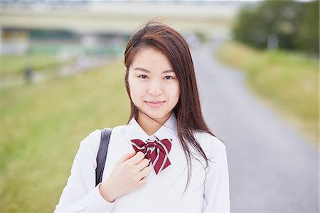 pic japanese young girls 18 - Cute Japanese high school student in a city park Stock Photo - Premium Royalty-Free, Code: 622-09138612