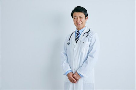 simsearch:622-09169659,k - Japanese doctor Foto de stock - Sin royalties Premium, Código: 622-09169710