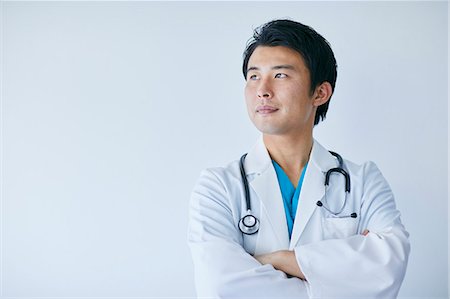 portrait of man in lab coat - Japanese doctor Stock Photo - Premium Royalty-Free, Code: 622-09169725