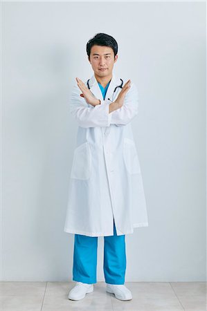 simsearch:622-09169725,k - Japanese doctor Stockbilder - Premium RF Lizenzfrei, Bildnummer: 622-09169736