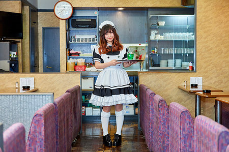 Japanese maid cosplay Foto de stock - Sin royalties Premium, Código: 622-09175954