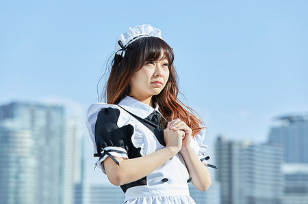 Japanese maid cosplay Foto de stock - Sin royalties Premium, Código: 622-09175984