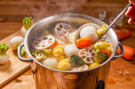 steaming vegetables - Vegetable stew Stock Photo - Premium Royalty-Free, Code: 622-09175993