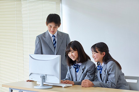 desktop pc - Japanese junior high students Stock Photo - Premium Royalty-Free, Code: 622-09186599