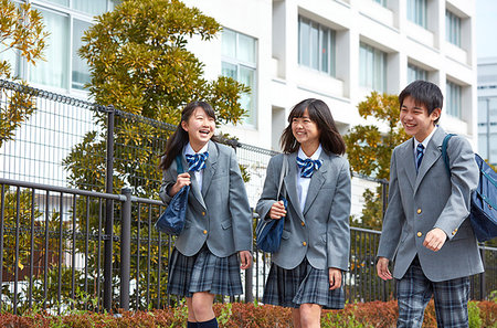 school uniform jacket - Japanese junior high students Stock Photo - Premium Royalty-Free, Code: 622-09186792