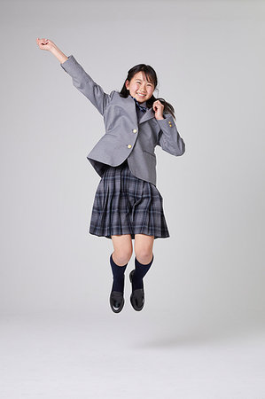 preteen skirts - Japanese junior high student Stock Photo - Premium Royalty-Free, Code: 622-09186924