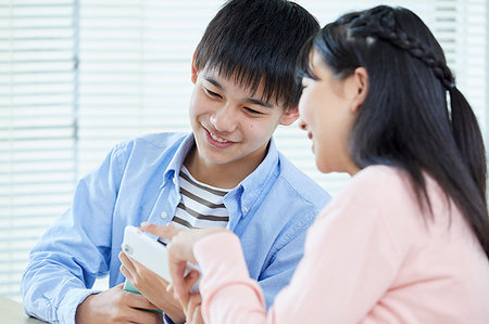 Japanese kids studying Stock Photo - Premium Royalty-Free, Code: 622-09187044