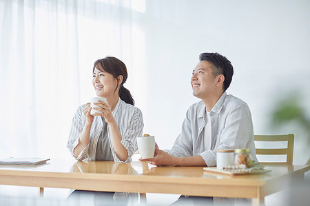 simsearch:622-09175754,k - Japanese couple in the kitchen Foto de stock - Sin royalties Premium, Código: 622-09187303