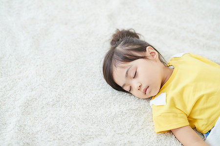 sleeping japanese baby - Sleeping Japanese kid Stock Photo - Premium Royalty-Free, Code: 622-09187566