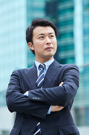 simsearch:6118-08659947,k - Japanese businessman downtown Tokyo Stockbilder - Premium RF Lizenzfrei, Bildnummer: 622-09181206
