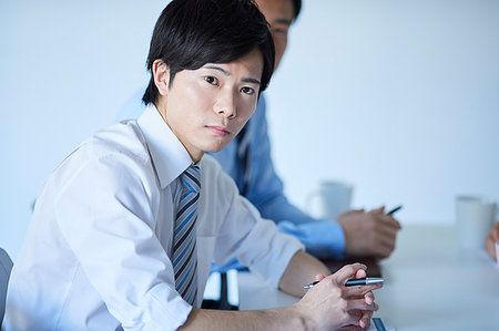 simsearch:622-09181074,k - Japanese businessman in the office Stockbilder - Premium RF Lizenzfrei, Bildnummer: 622-09181325