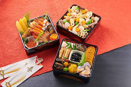 simsearch:622-07108784,k - Japanese New Year traditional Osechi dishes Foto de stock - Sin royalties Premium, Código: 622-09195319