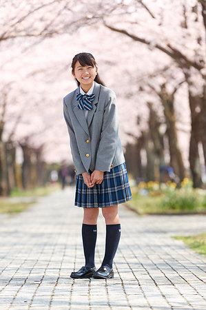 Japanese junior-high schoolgirl in uniform Stock Photo - Premium Royalty-Free, Code: 622-09195480