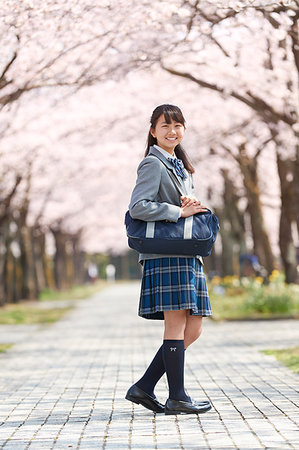 Japanese junior-high schoolgirl in uniform Stock Photo - Premium Royalty-Free, Code: 622-09195482