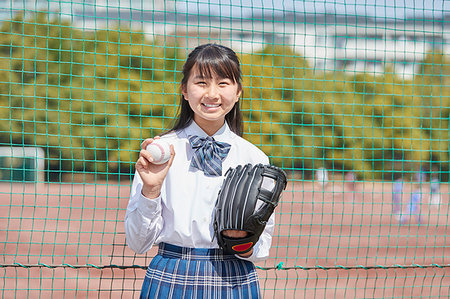 simsearch:859-08704133,k - Japanese junior-high schoolgirl in uniform Stock Photo - Premium Royalty-Free, Code: 622-09195494
