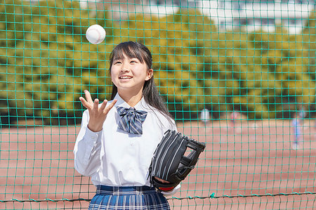 simsearch:859-08704133,k - Japanese junior-high schoolgirl in uniform Stock Photo - Premium Royalty-Free, Code: 622-09195495